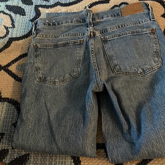 Madewell The Mid-Rise Perfect Vintage Jean in Enmore Wash - Picture 9 of 10